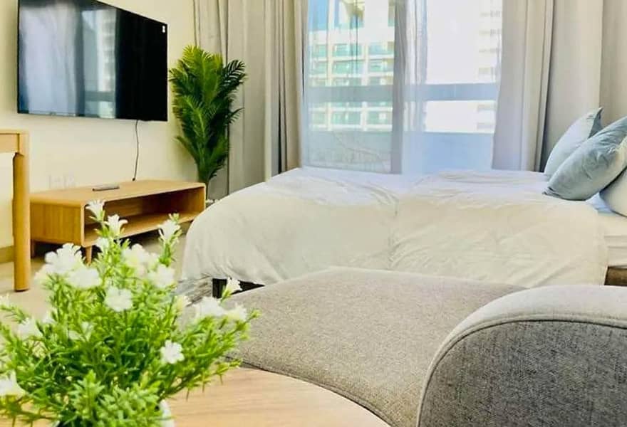 Fully Furnished | Chiller Free | Ready To Move - Image 9