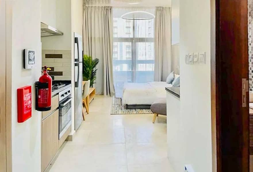 Fully Furnished | Chiller Free | Ready To Move - Image 10