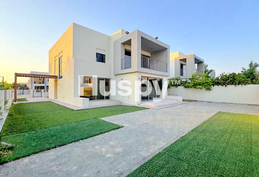 Available Now | Large Plot | Unfurnished