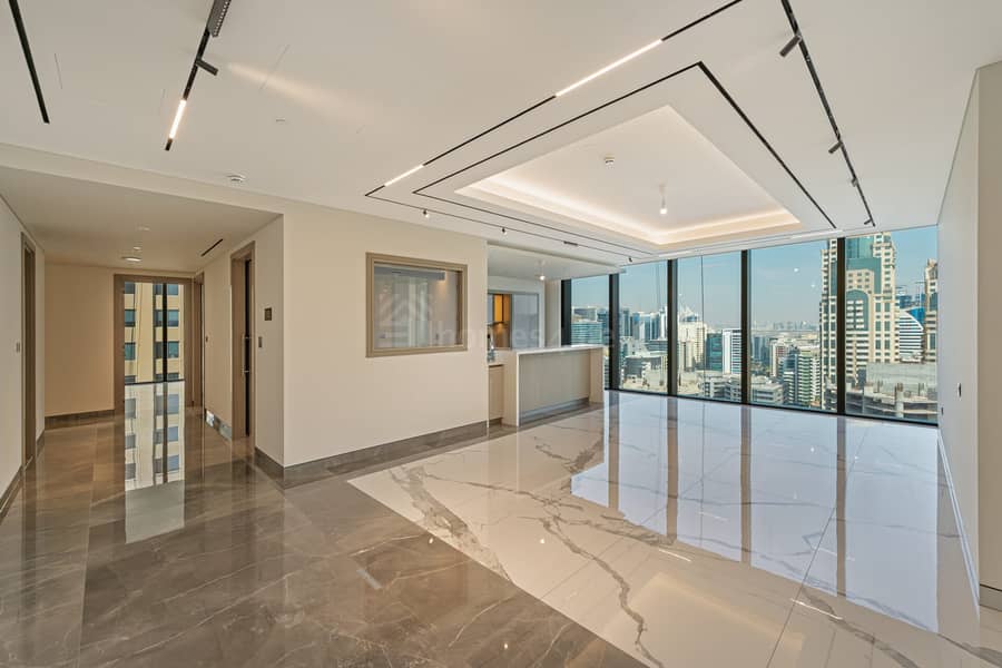 Luxurious BR | Brand New | Smart Home