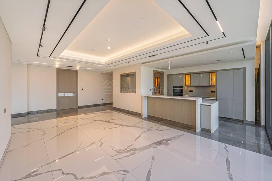 Luxurious BR | Brand New | Smart Home - Image 6