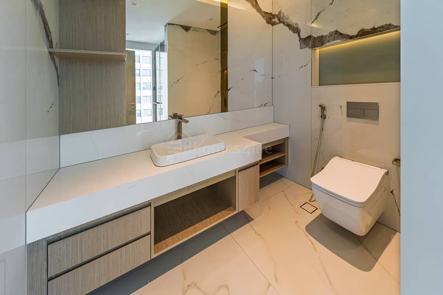 Luxurious BR | Brand New | Smart Home - Image 11