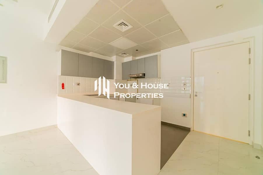 Spacious 1BR | Bright Unit | Well Maintained | Pool View