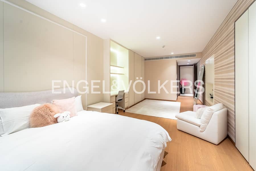 Elegant Beachfront Living | Spacious | Luxurious - Image 18