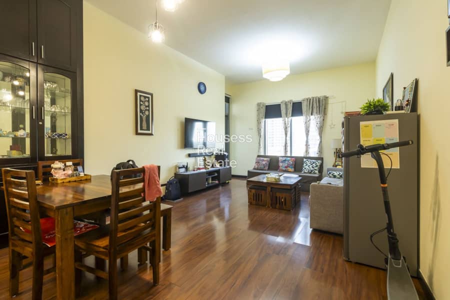 Spacious | Unfurnished | Community view