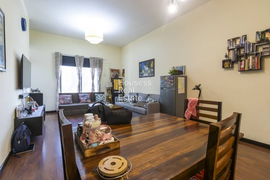 Spacious | Unfurnished | Community view