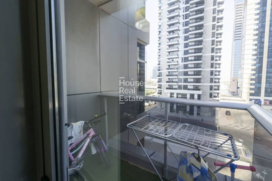 Spacious | Unfurnished | Community view - Image 8