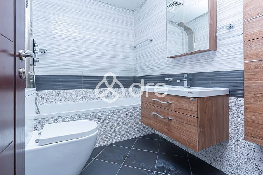 2-BR | Great Location | Low Floor | Furnished - Image 14