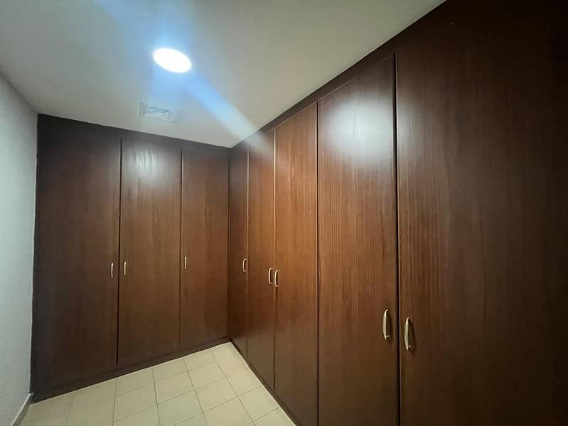 Spacious 6BR Villa | Maid Room | Al Barsha 2 - Image 20
