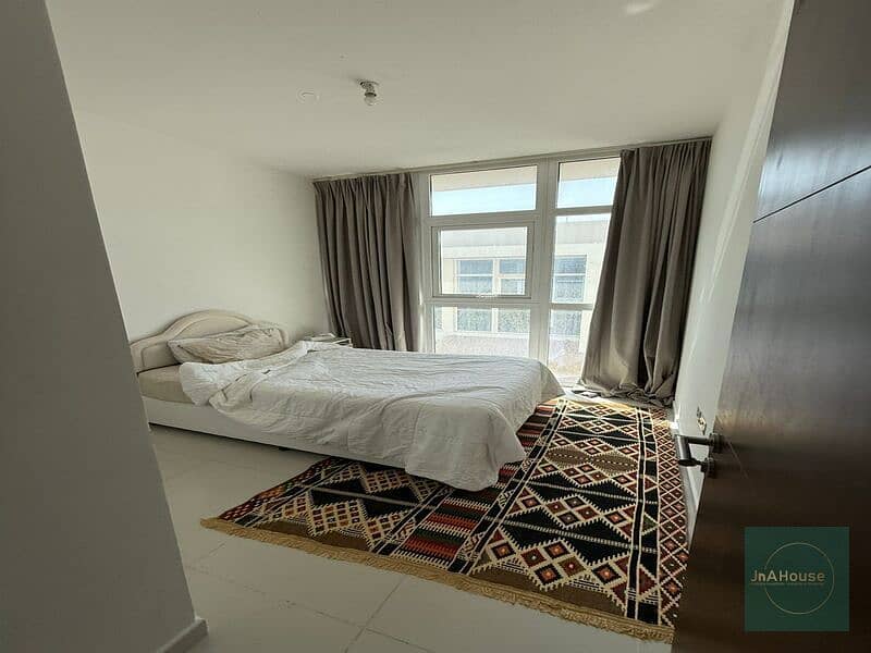 Modern| Bright & Spacious | Well-Maintained