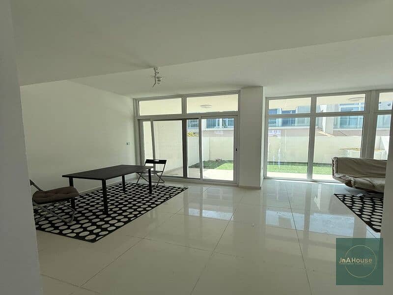 Modern| Bright & Spacious | Well-Maintained