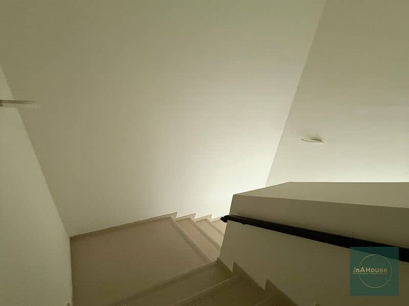 Modern| Bright & Spacious | Well-Maintained - Image 13