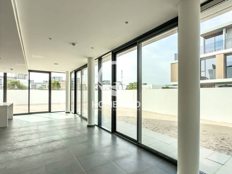 BRAND NEW I BIGGER PLOT I ULTRA LUXURY 5BR VILLA - Image 6