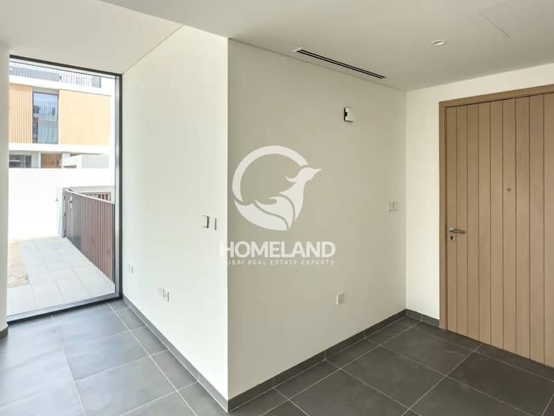 BRAND NEW I BIGGER PLOT I ULTRA LUXURY 5BR VILLA - Image 14