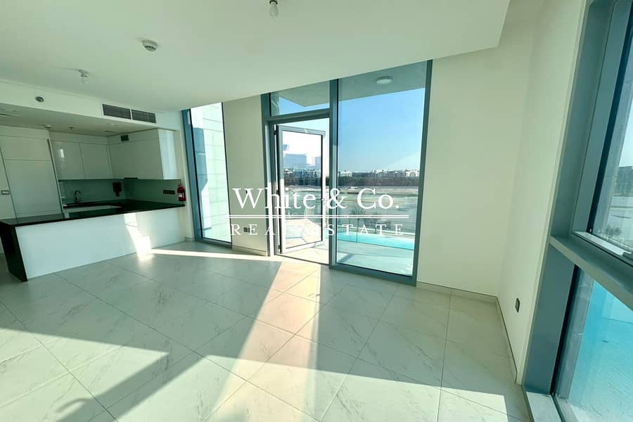 Corner Unit | Lagoon View | Brand New