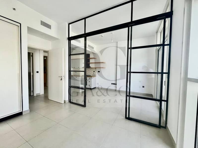 Vacant | Chiller Free | Multiple Cheques