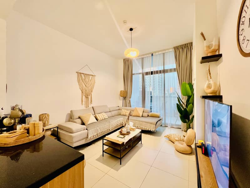 High-end amenities | 1BHK for sale | Vacant on transfer | 20 Mints away from Business bay