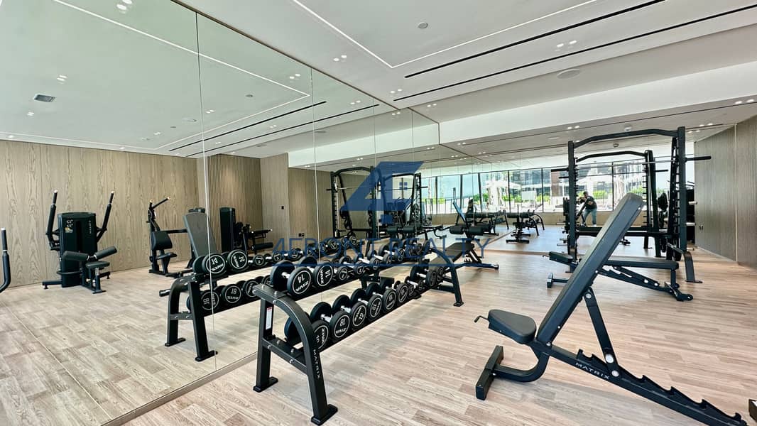 Beach Access | Huge Balcony | Spacious Layout - Image 10