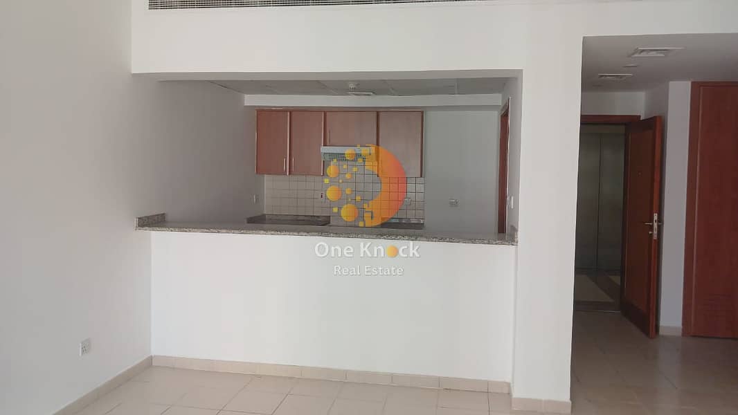 BRIGHT APARTMENT | PRIME COMMUNITY | THE GREENS