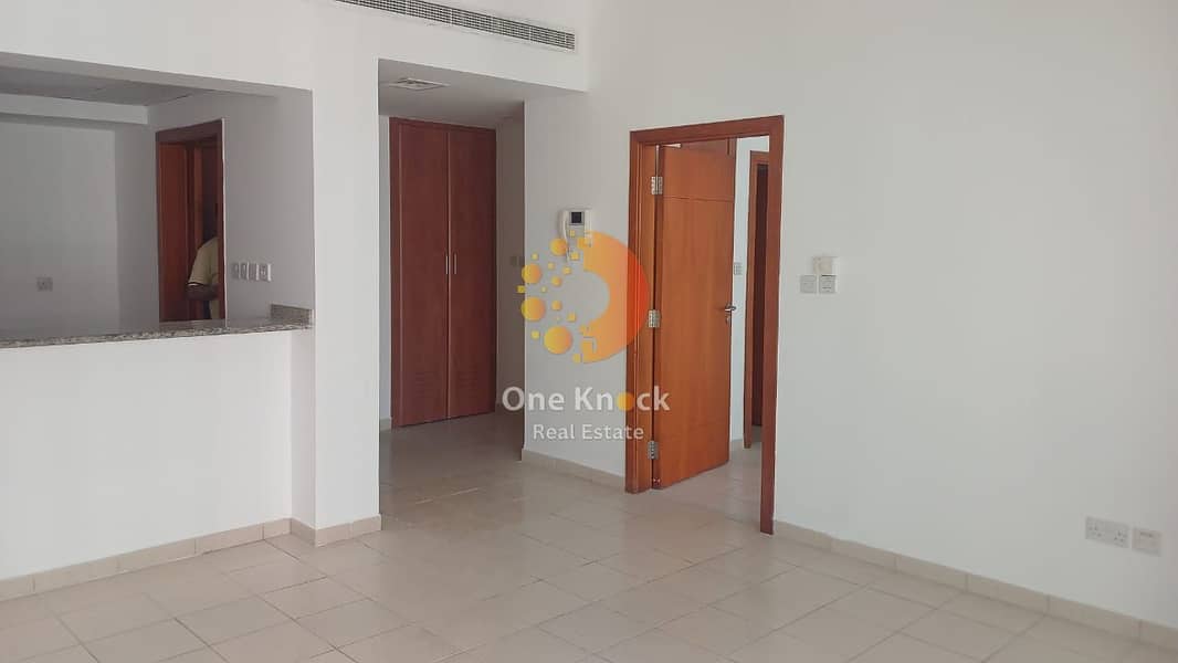 BRIGHT APARTMENT | PRIME COMMUNITY | THE GREENS