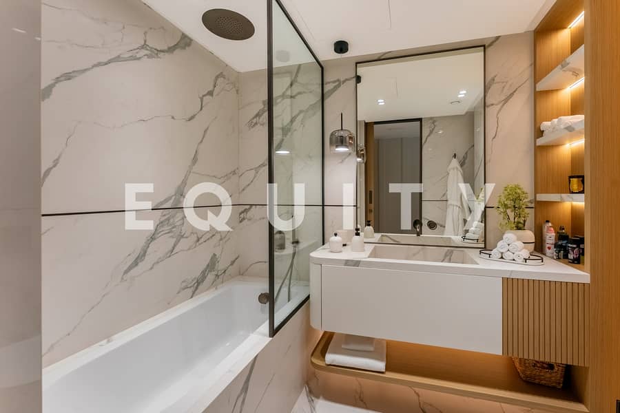 Fully Upgraded | Entertainment Foyer | Show Home - Image 23