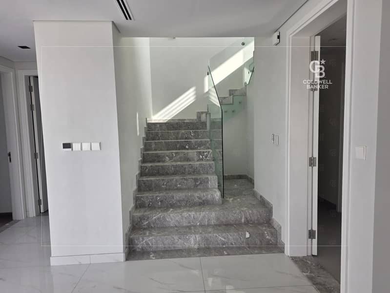 Elegant Living | Refined Brand-New Corner Unit - Image 9