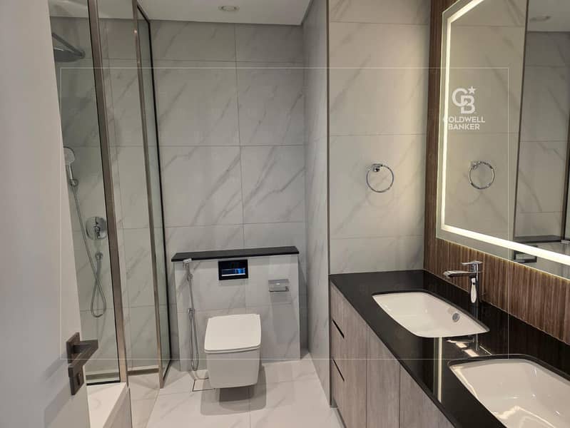 Elegant Living | Refined Brand-New Corner Unit - Image 22