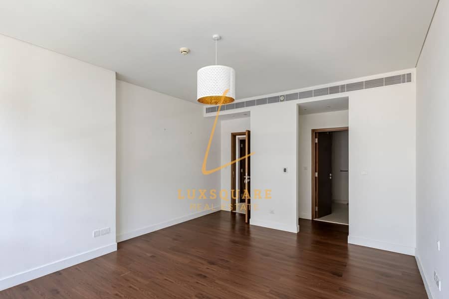 Ready To Move | Unfurnished | Prime Location - Image 6