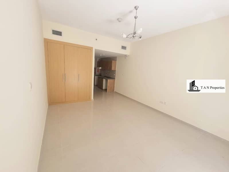 Spacious Layout | Ready To Move | Prime Location