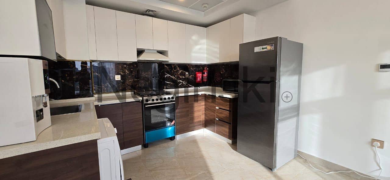 FULLY FURNISHED | WITH TENANT | MID FLOOR