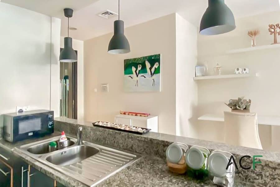 Large Balcony | Exclusive | Prime Location | Good Deal - Image 6