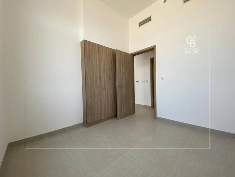 Corner Unit|High Floor|Community-Pool View - Image 7