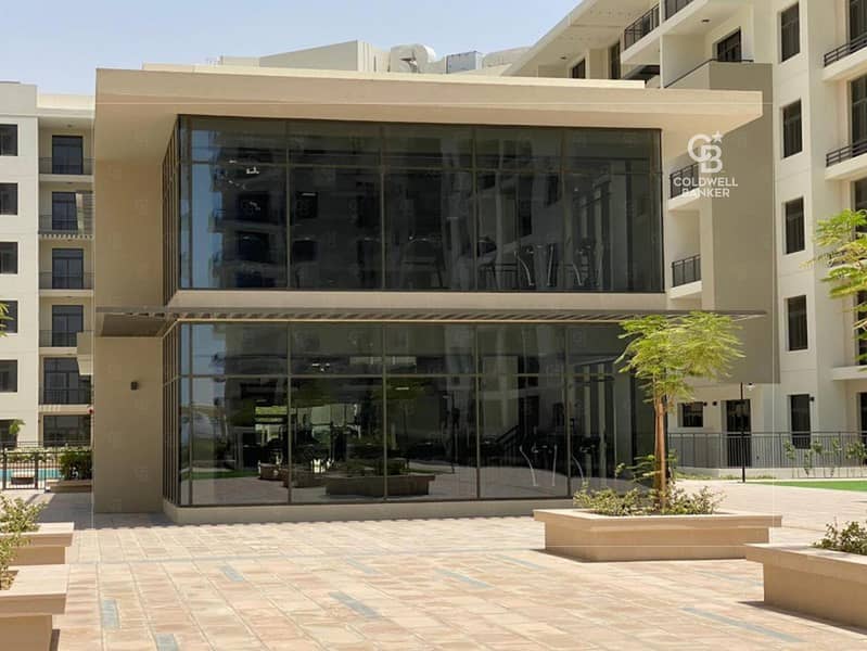 Corner Unit|High Floor|Community-Pool View - Image 11