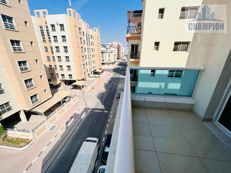 HUGE 3BHK WITH GYM POOL || AT PRIME LOCATION || JUST IN 105K - Image 6