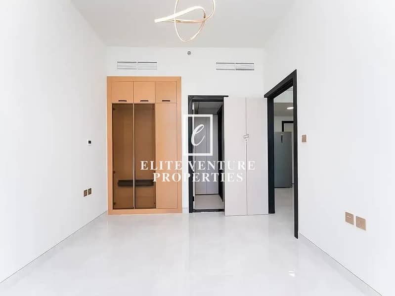 VACANT | HIGH FLOOR | MULTIPLE CHEQUES | SPACIOUS