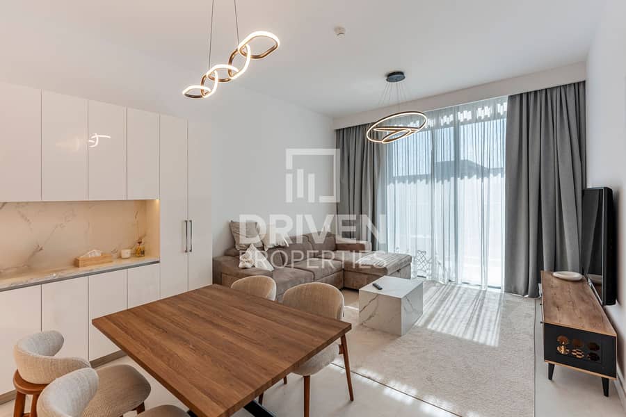 Fully Furnished | High Floor | Park View | VOT