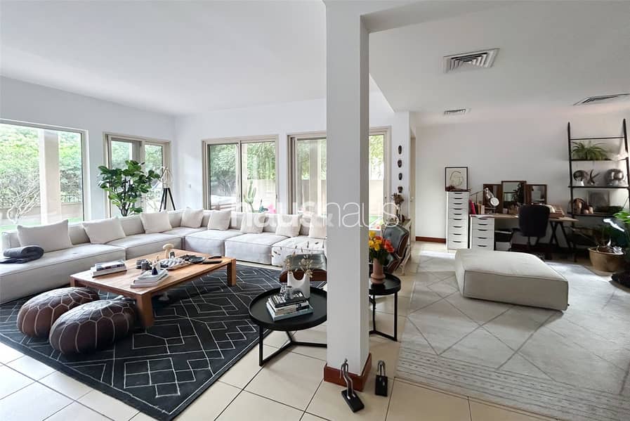 Single row | Backs the park | Type 7 | Maids - Image 10