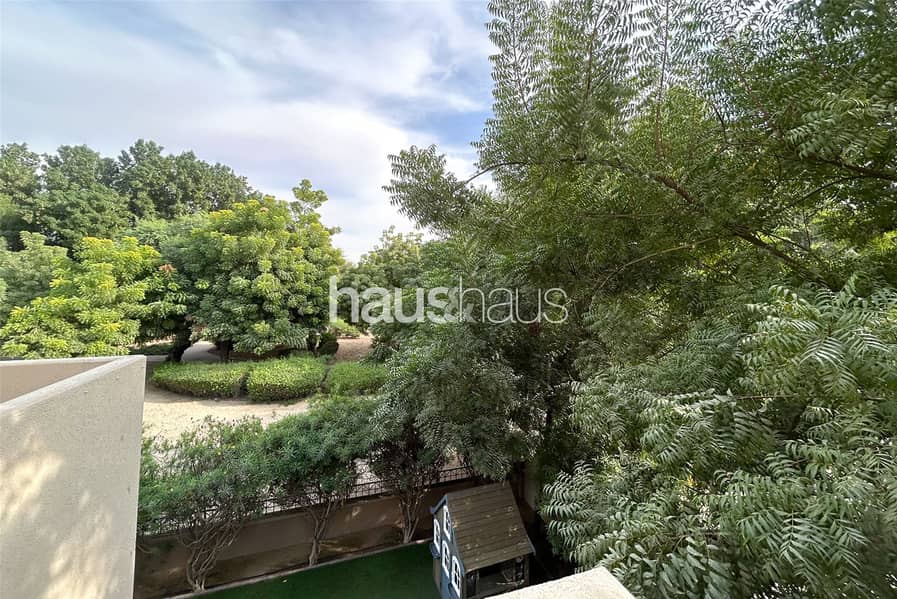 Single row | Backs the park | Type 7 | Maids - Image 14