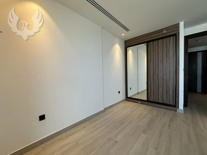 Exclusive - Move in now - European Appliances