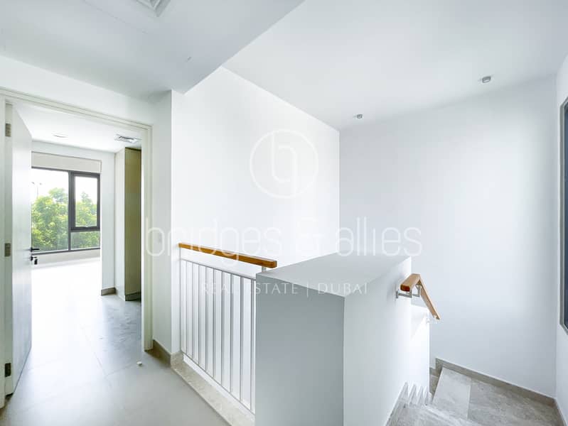 4 BED MIDDLE | GREEN BELT BACKING | VACANT NOW - Image 7