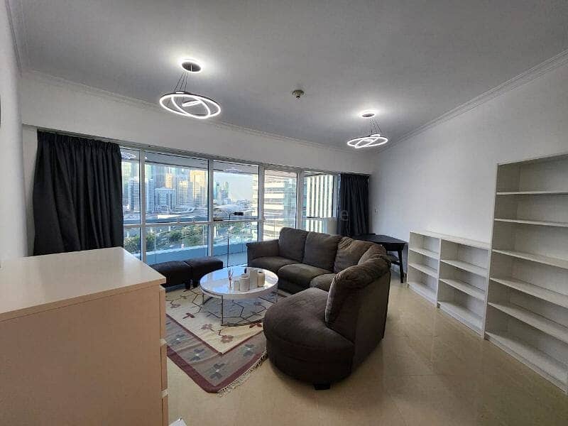 Vacant 2 BR | Bright Unit | Near Metro Stations - Image 6