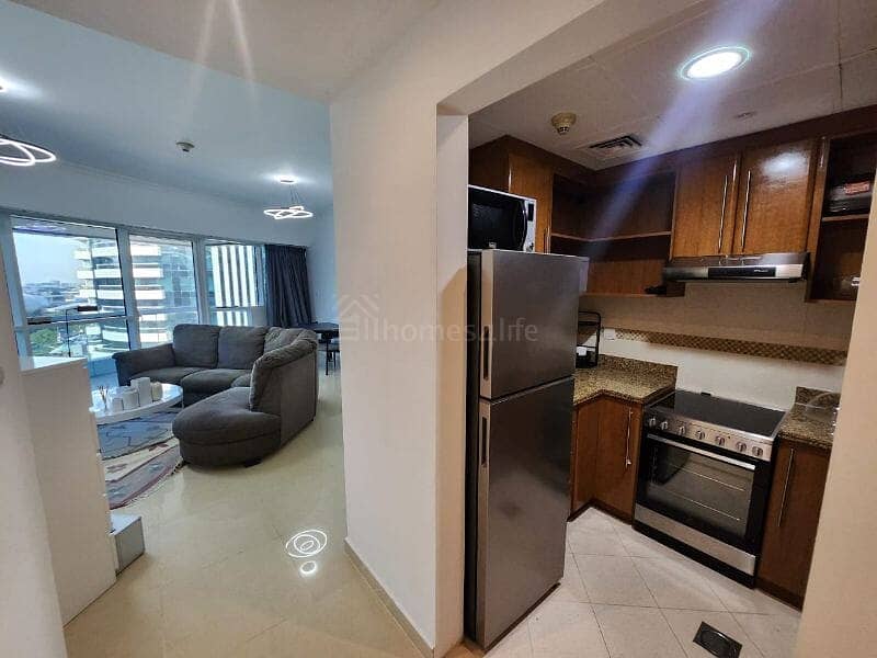 Vacant 2 BR | Bright Unit | Near Metro Stations - Image 8