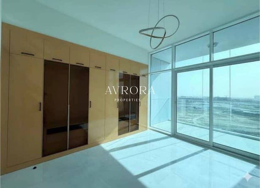 Skyrise City View | Brand-New Building | with Ktichen Appliances