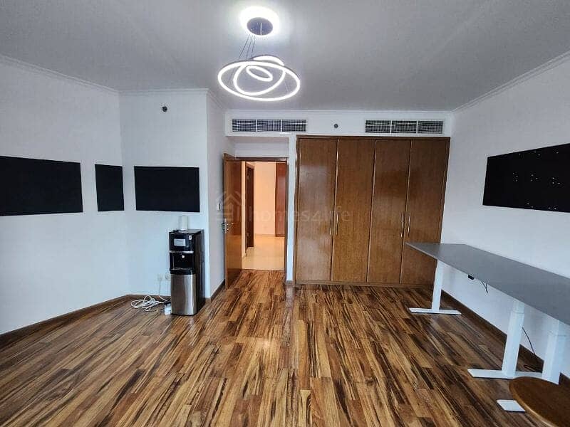 Vacant 2 BR | Bright Unit | Near Metro Stations - Image 12