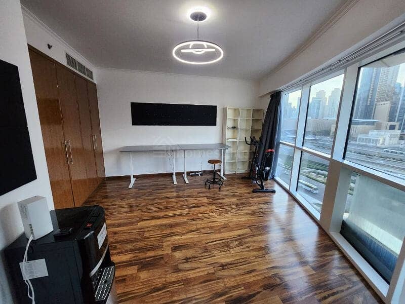 Vacant 2 BR | Bright Unit | Near Metro Stations - Image 14