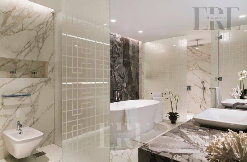 NEWLY RENOVATED | LUXURIOUS INTERIOR | SEA VIEW - Image 8