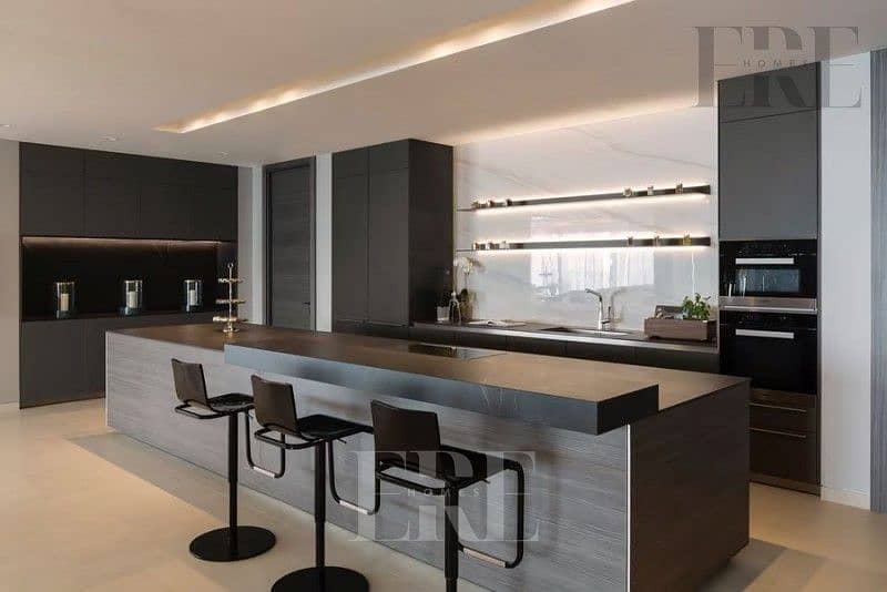 NEWLY RENOVATED | LUXURIOUS INTERIOR | SEA VIEW - Image 14