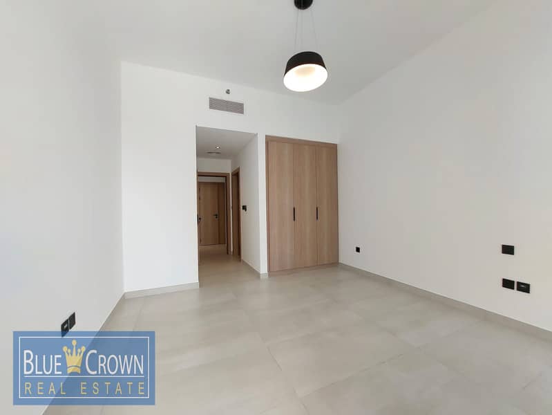 Spacious 2bhk with Balcony 3 Bath || With Kitchen Appliances