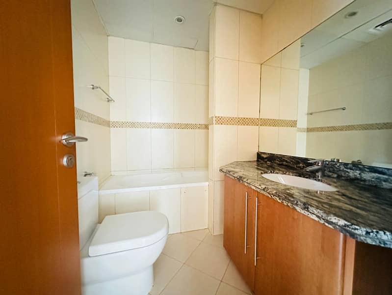 NEAR METRO | | MARINA VIEW | BALCONY |READY TO MOVE - Image 8