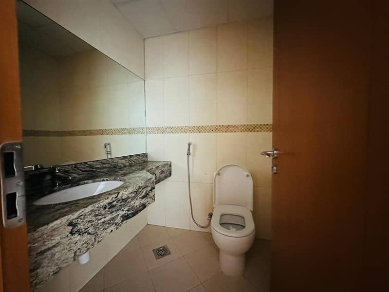 NEAR METRO | | MARINA VIEW | BALCONY |READY TO MOVE - Image 10